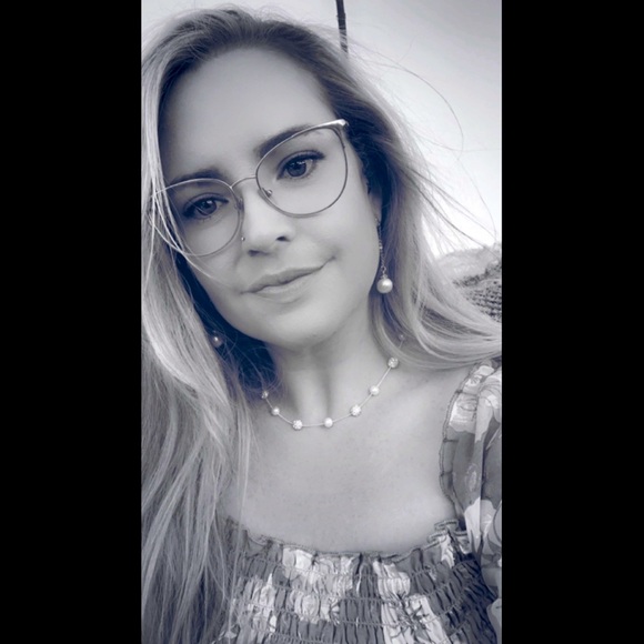 Meet your Posher, Cait - Picture 1 of 1